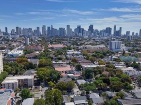 1362 SW 2nd St, Miami FL 33135