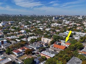 1362 SW 2nd St, Miami FL 33135