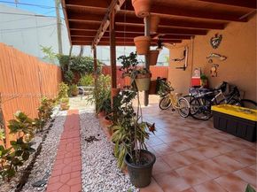 3270 SW 7th St, Miami FL 33135