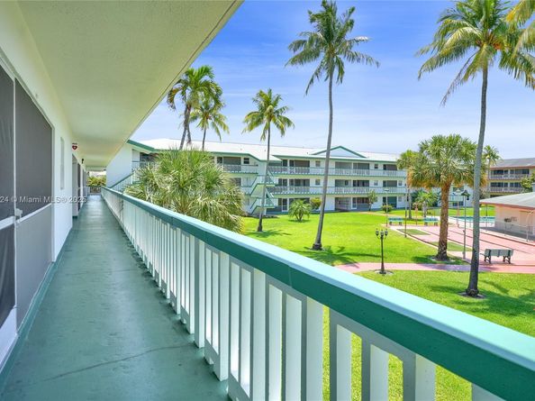 5300 Washington St I205, Hollywood FL 33021