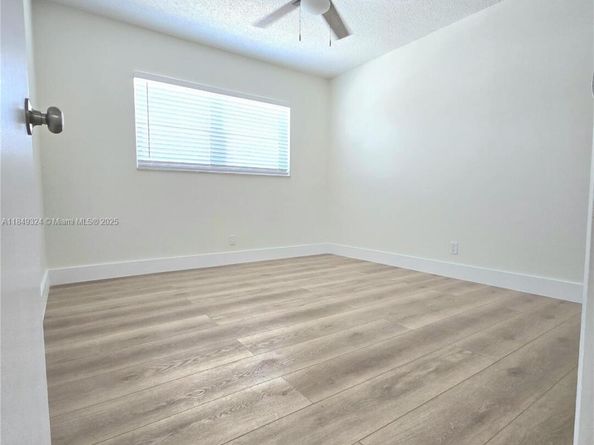 5300 Washington St I205, Hollywood FL 33021