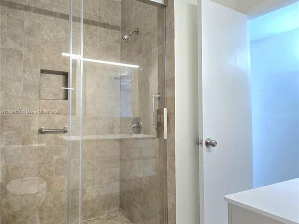 5300 Washington St I205, Hollywood FL 33021