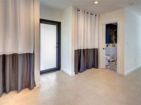 818 NW 47th St, Miami FL 33127