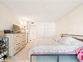 1000 Parkview Dr 115, Hallandale Beach FL 33009