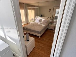 540 Brickell Key Dr 1505, Miami FL 33131