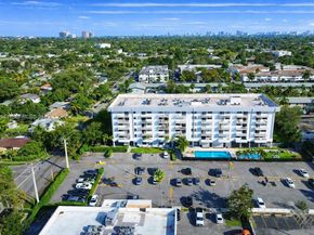 920 NE 169th St 405, North Miami Beach FL 33162