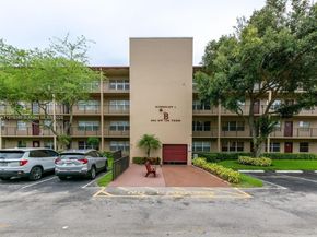 850 SW 133rd Ter 206B, Pembroke Pines FL 33027
