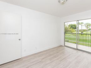 850 SW 133rd Ter 206B, Pembroke Pines FL 33027