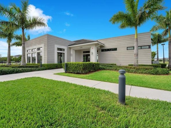 23238 SW 107th Ave, Homestead FL 33032