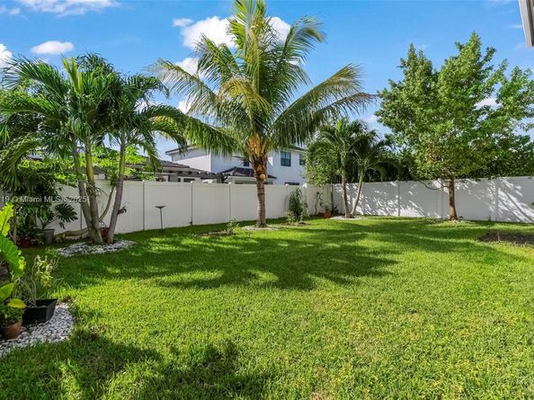 23238 SW 107th Ave, Homestead FL 33032