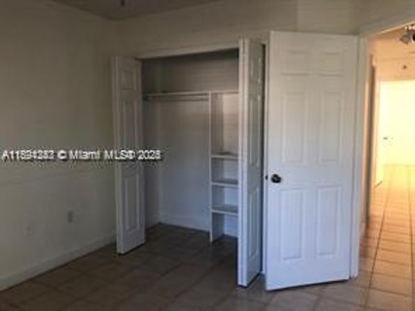 957 NW 132nd Ave W, Miami FL 33182