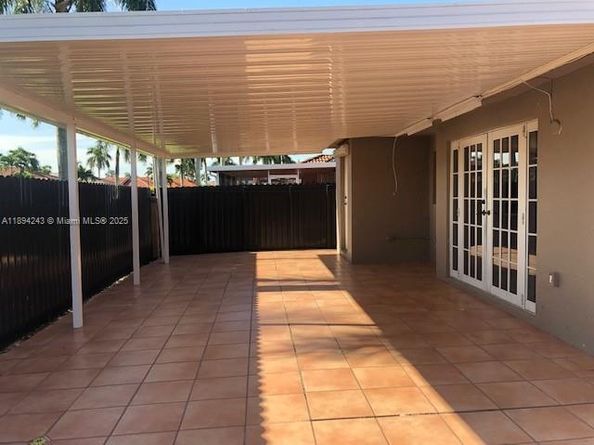 957 NW 132nd Ave W, Miami FL 33182