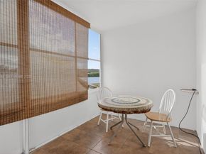 4401 Crystal Lake Dr 101, Deerfield Beach FL 33064