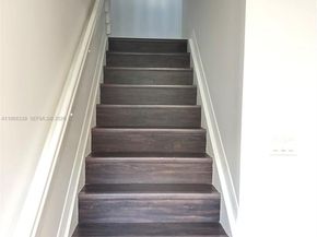 15041 SW 177th Ter, Miami FL 33187