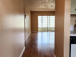 5071 W Oakland Park Blvd 103, Lauderdale Lakes FL 33313