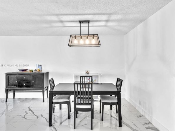 1000 Parkview Dr 329, Hallandale Beach FL 33009