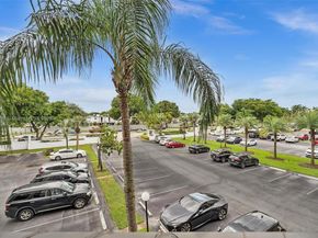 1000 Parkview Dr 329, Hallandale Beach FL 33009
