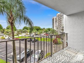 1000 Parkview Dr 329, Hallandale Beach FL 33009