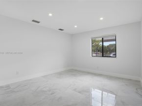 1411 NW 40th St, Miami FL 33142