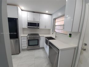 453 SW 2nd St 306C, Miami FL 33130