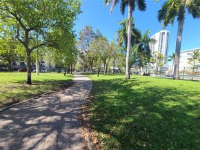 453 SW 2nd St 306C, Miami FL 33130