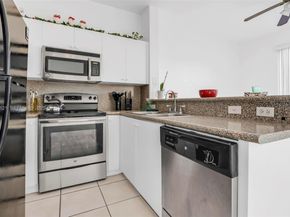 17710 NW 73rd Ave 20120, Hialeah FL 33015