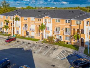 17710 NW 73rd Ave 20120, Hialeah FL 33015