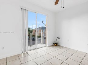 17710 NW 73rd Ave 20120, Hialeah FL 33015