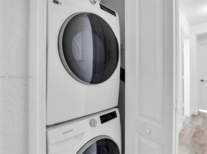 17710 NW 73rd Ave 20120, Hialeah FL 33015