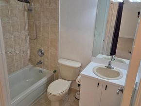 2630 NE 3rd Dr 101, Homestead FL 33033