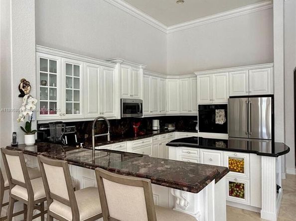 11804 NW 69th Pl, Parkland FL 33076