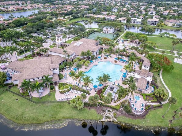 11804 NW 69th Pl, Parkland FL 33076