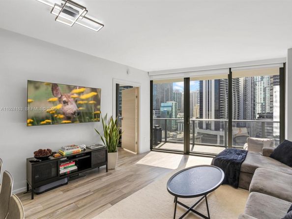 801 S Miami Ave 1603, Miami FL 33130