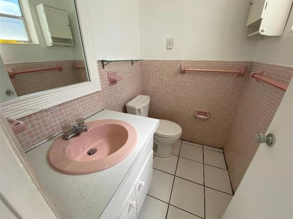 1855 Plunkett St 101, Hollywood FL 33020