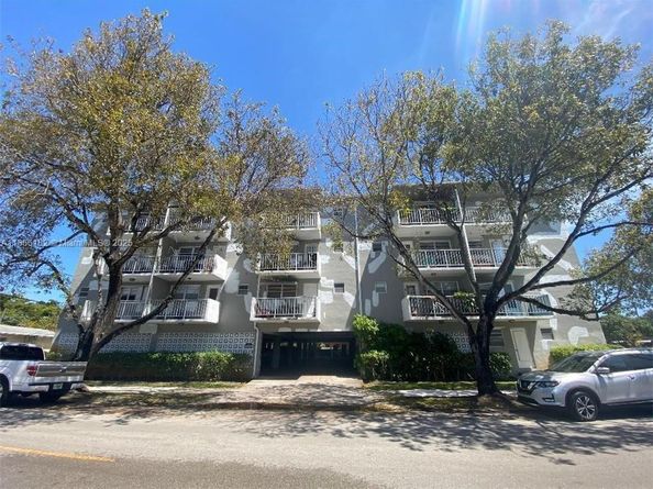 1855 Plunkett St 101, Hollywood FL 33020