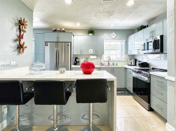 20515 NW 45th Ave, Miami Gardens FL 33055