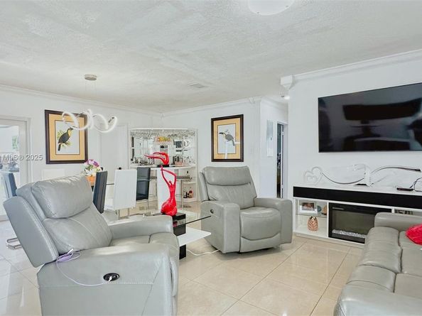 20515 NW 45th Ave, Miami Gardens FL 33055