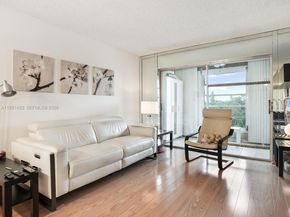 9370 Sunrise Lakes Blvd 308, Sunrise FL 33322