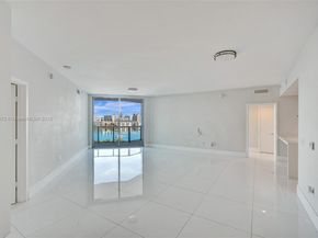 17301 Biscayne Blvd 708, North Miami Beach FL 33160