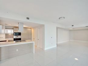 17301 Biscayne Blvd 708, North Miami Beach FL 33160