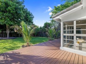 3760 Royal Palm Ave, Miami Beach FL 33140