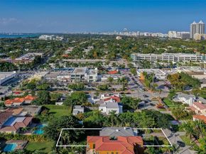 3760 Royal Palm Ave, Miami Beach FL 33140