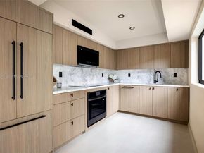 2805 SW 4th Ave, Miami FL 33129