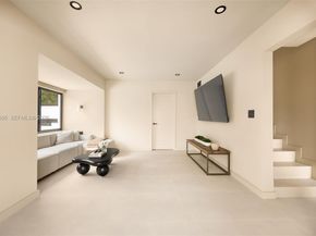 2805 SW 4th Ave, Miami FL 33129