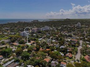 2805 SW 4th Ave, Miami FL 33129