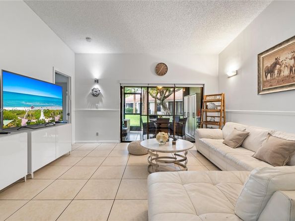 21240 Harbor Way 28528, Aventura FL 33180