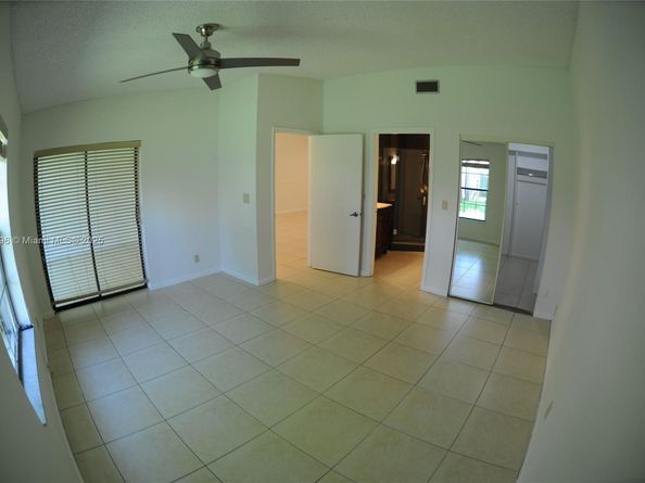 21240 Harbor Way 28528, Aventura FL 33180