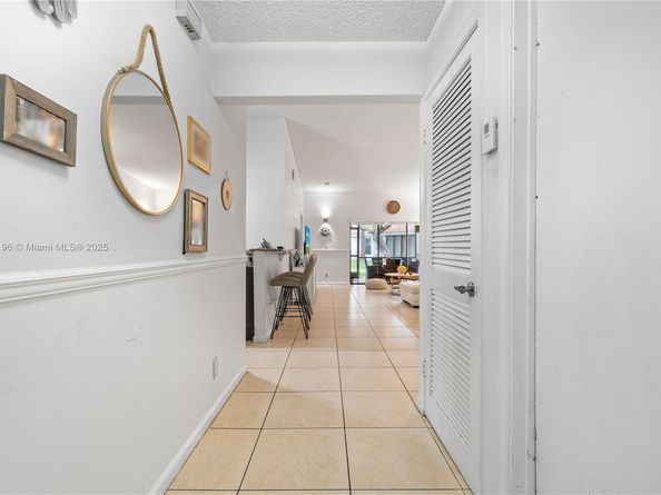 21240 Harbor Way 28528, Aventura FL 33180