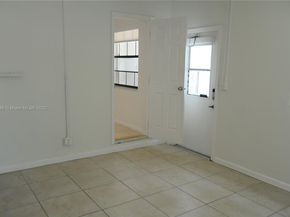 21240 Harbor Way 28528, Aventura FL 33180