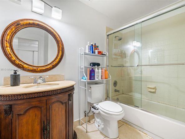 21240 Harbor Way 28528, Aventura FL 33180